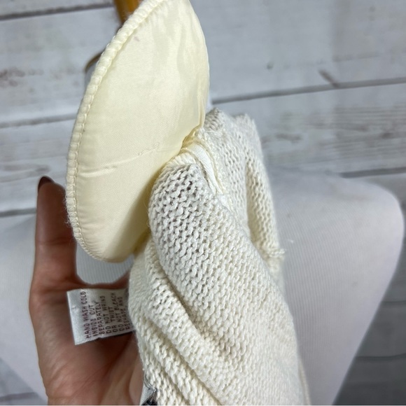 VINTAGE Karen Scott white silk and angora blend long sleeve sweater Sz PM - Picture 3 of 8